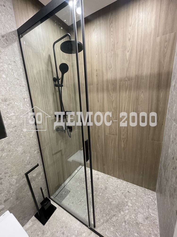 Обзаведен апартамент в кв.Бриз с панорамна тераса с изглед към морето