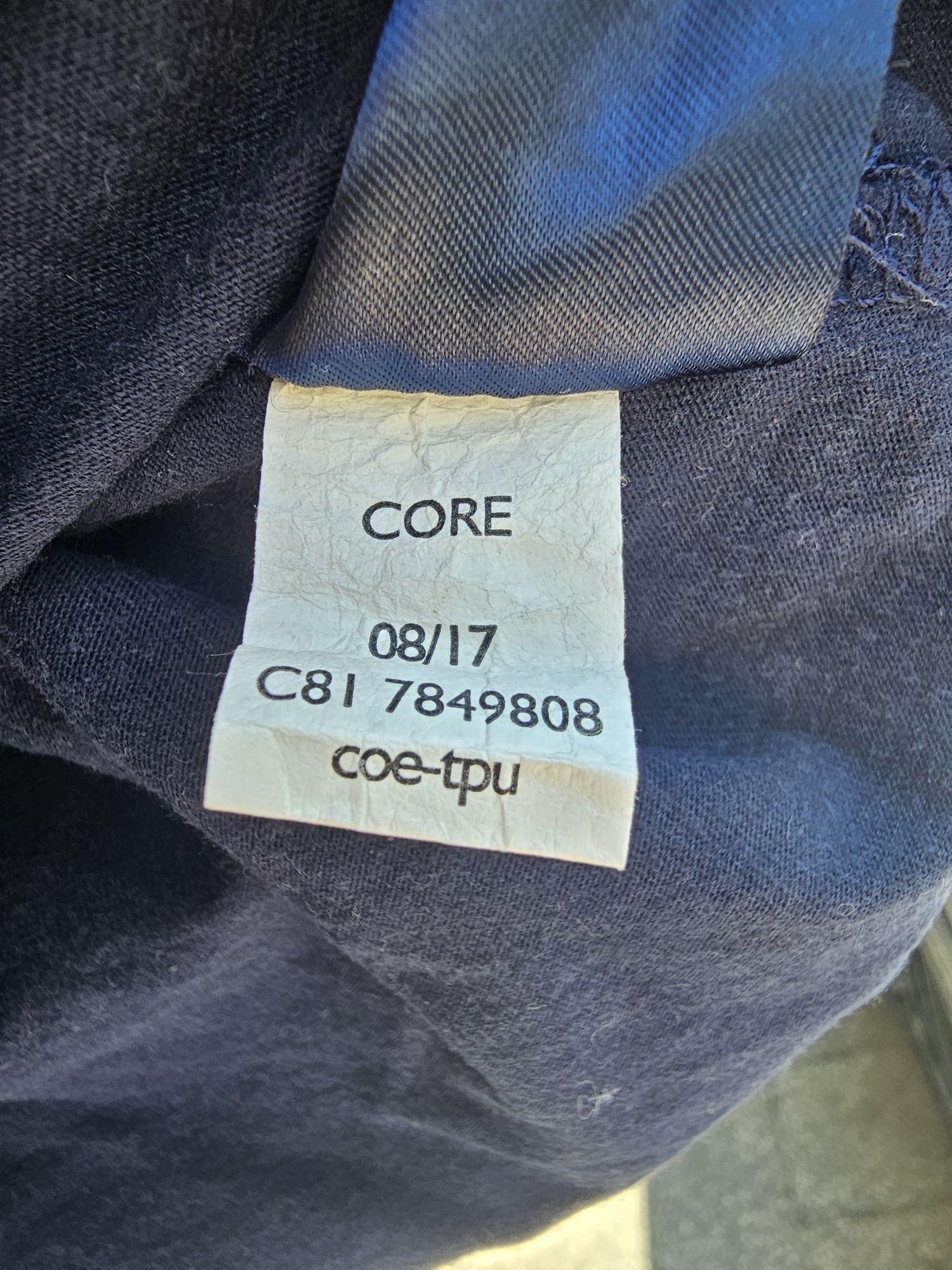 Тениска Tommy Hilfiger CORE – Оригинална, Стилна и Удобна