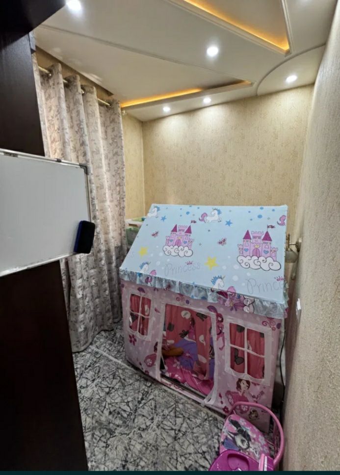 Продаю свою квартиру массив ялангач все в шаговой доступности