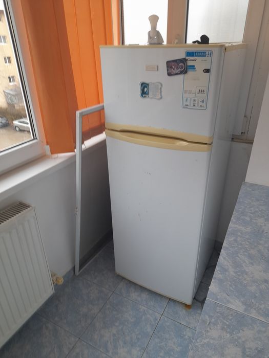 Închiriez garsoniera Obcini!