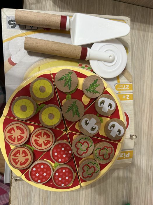 Pizza din lemn cu accesorii