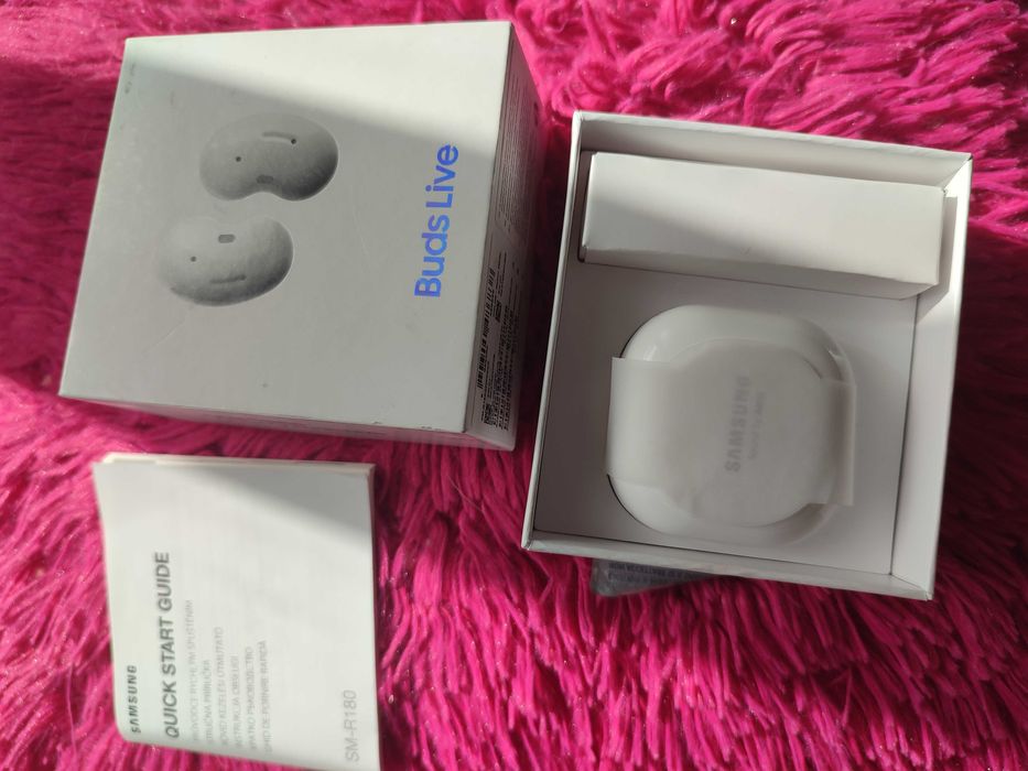 Слушалки Samsung Galaxy Buds Live