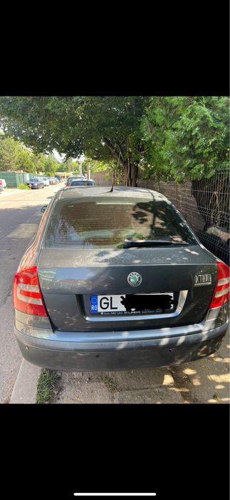 Vând skoda octavia 1.6 benzina