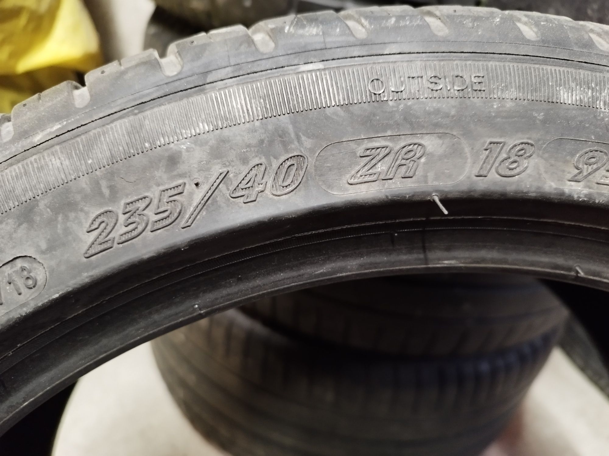 Michelin 235/40/18