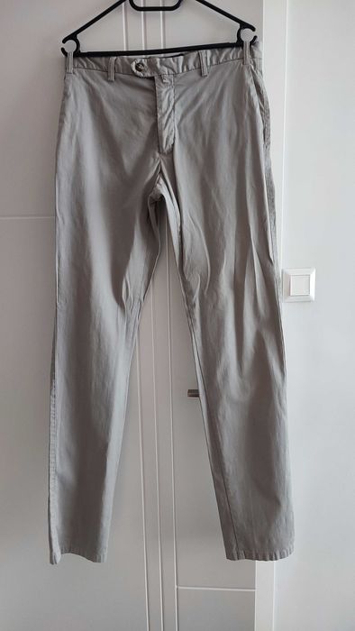 Мъжки панталон RUMFORD в светлосив цвят. Подходящ за размер EU48 (S-M)