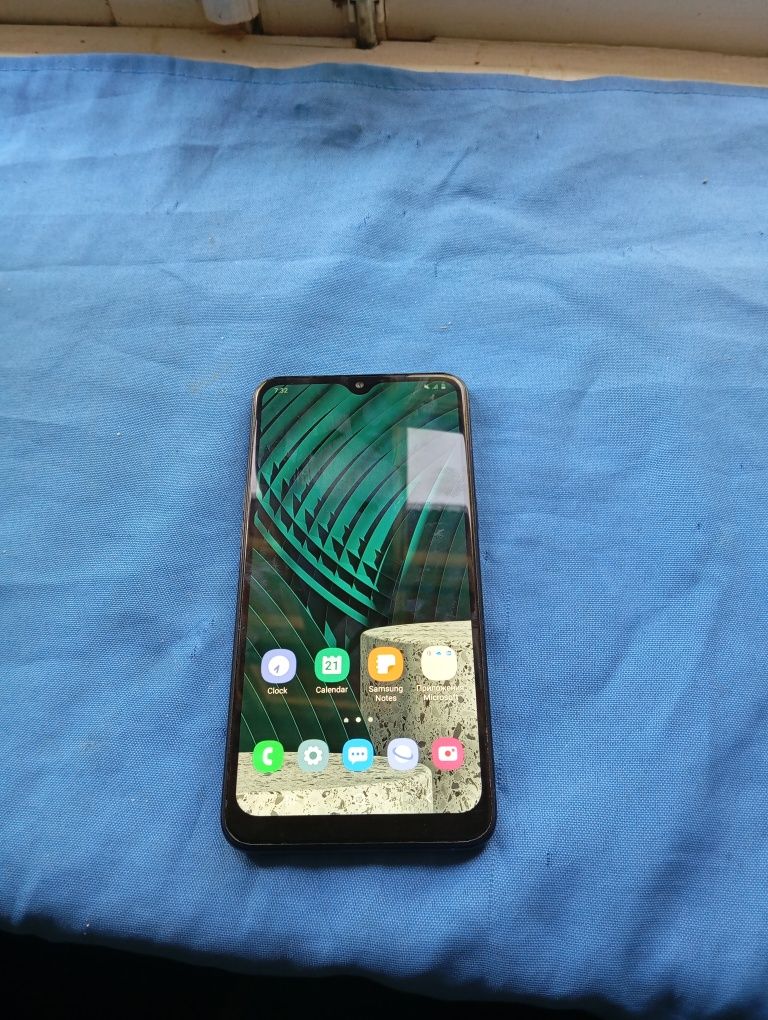 Samsung 10s sotiladi