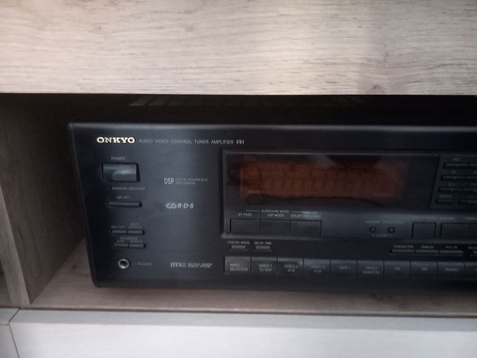Amplitunner ONKYO TX-SV525R cu boxe