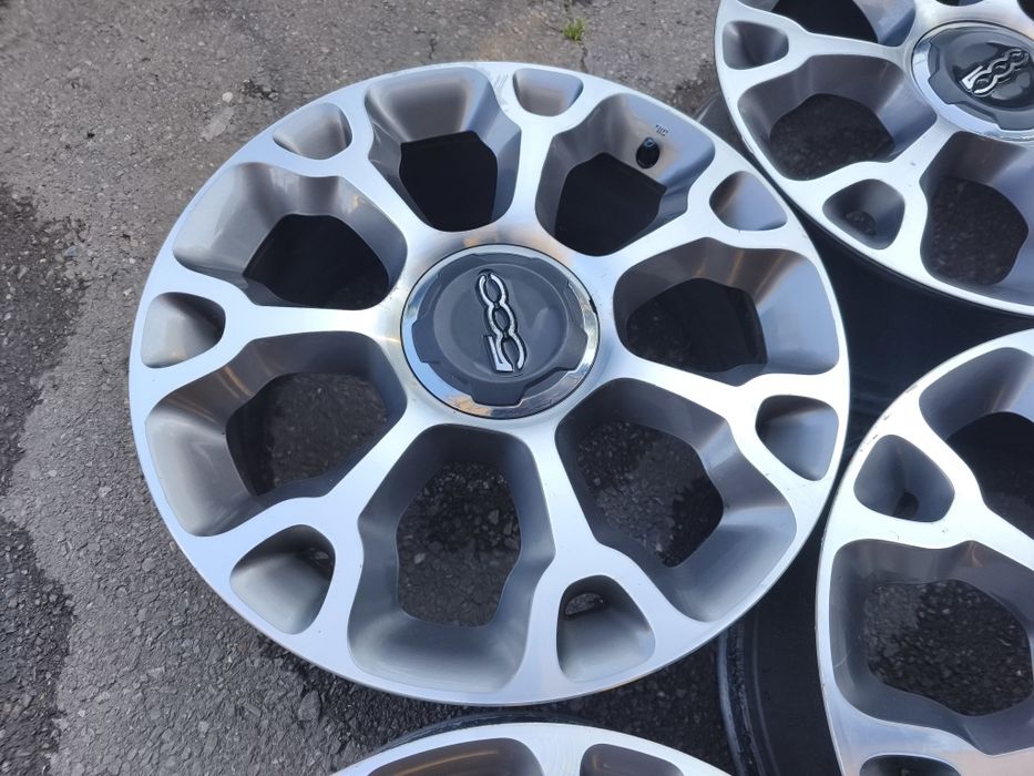17" оригинални алуминиеви джанти за Fiat 500 L
