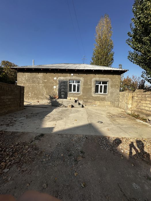 Uy sotiladi 4,5 -Sotax