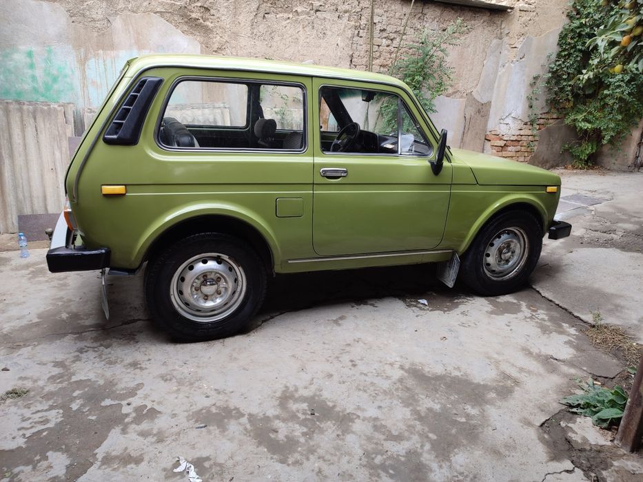 Нива в хорошем ухоженном состоянии, цена 3500$