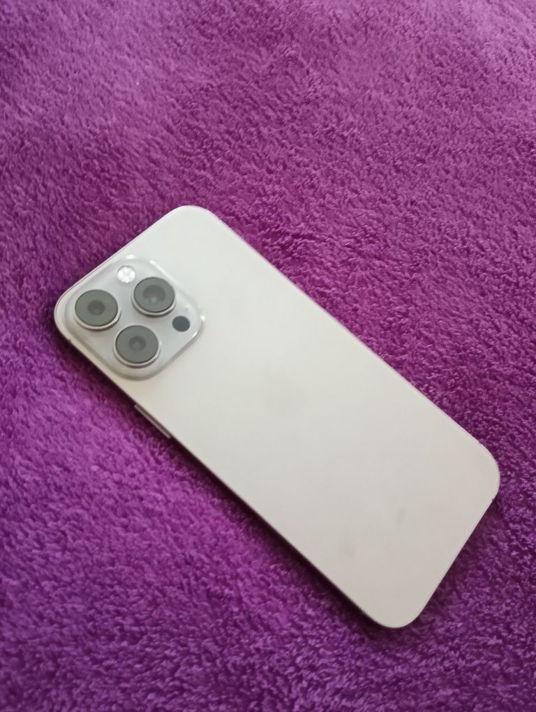 Iphone 16 Pro Max (Android Beta)
Нет цанапины.б/у
Емкость 100%