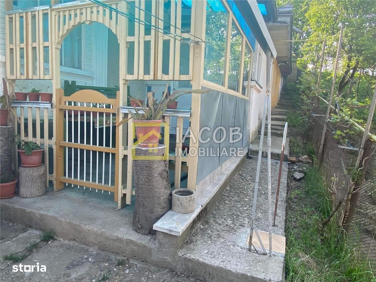 Apartament la casa cu 3 camere, Magura, Bacau