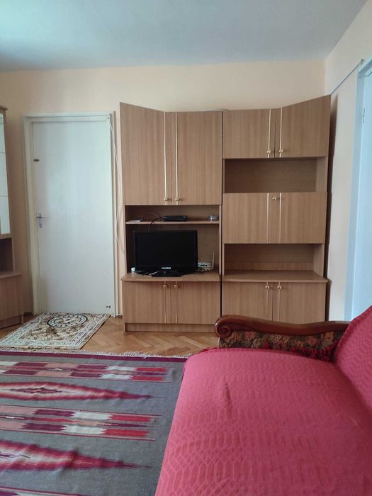Apartament cu 3 camere in Dambu, zona linistita