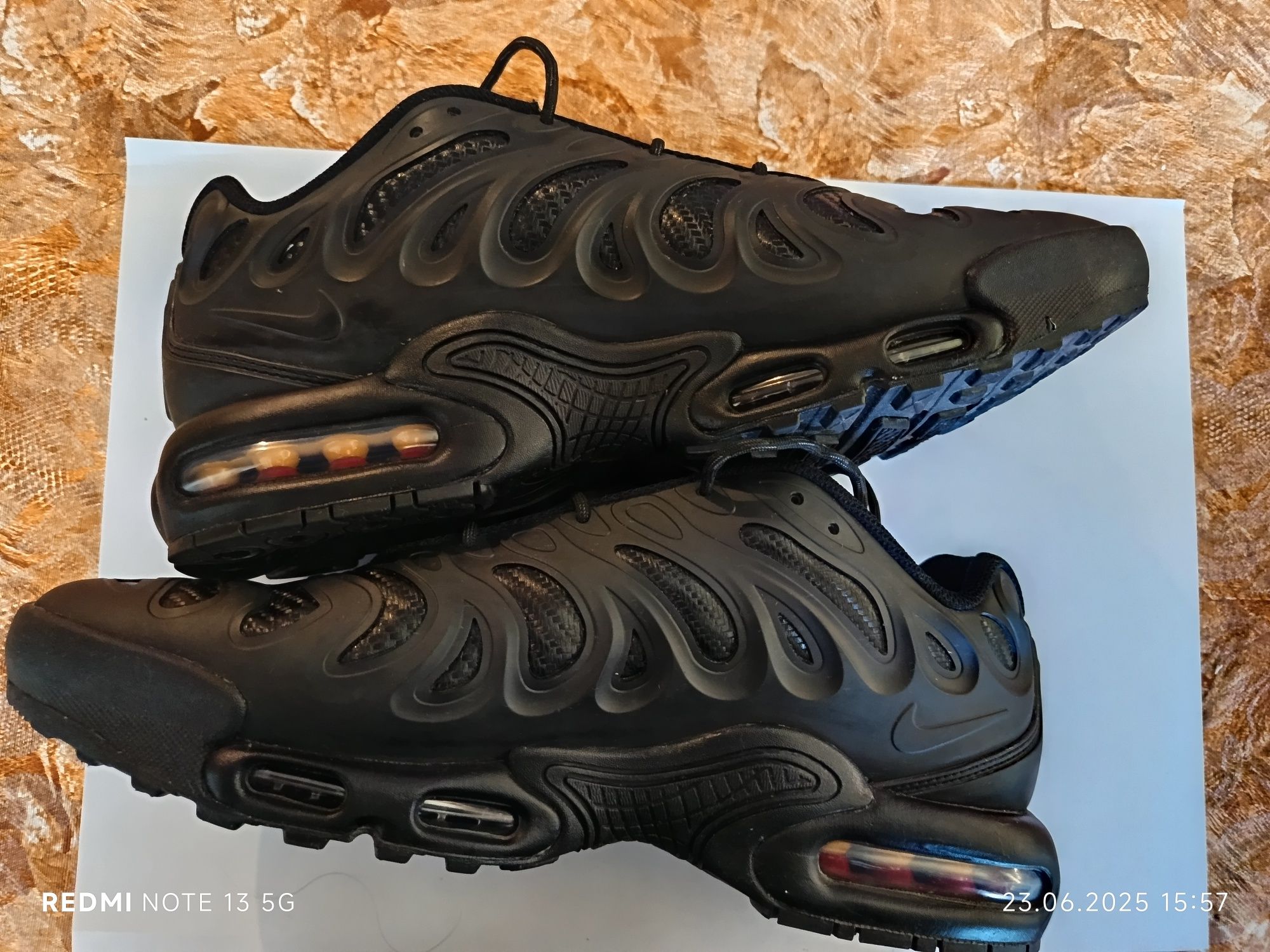 Продават се нови маратонки , Nike
