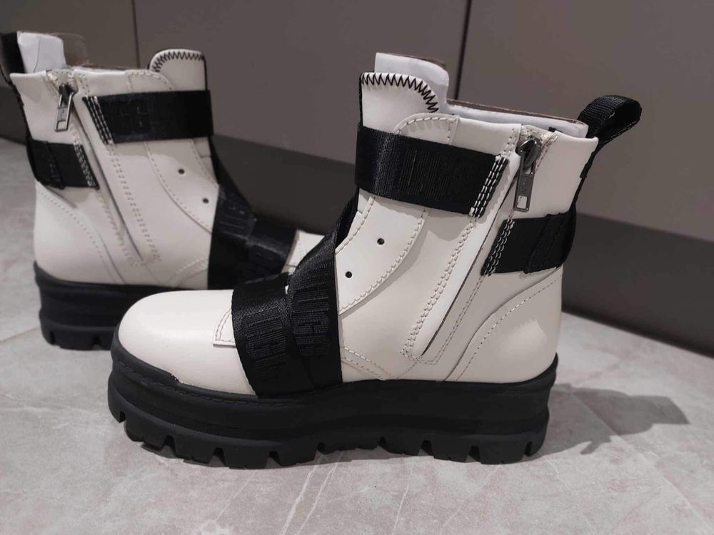 Vand Cizme UGG noi
