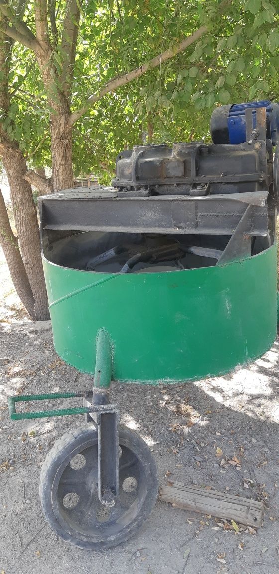 Shlako blok apparati va meshalkasi sotiladi