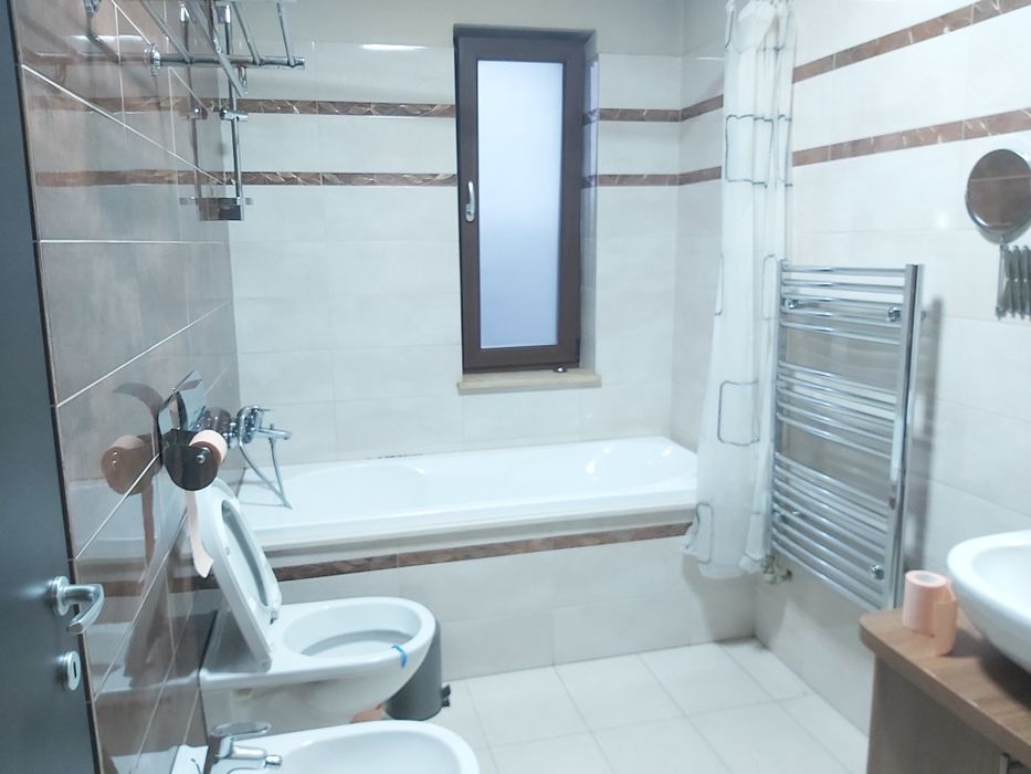 Aparrament cu doua canere modern in bloc nou Teilor / Smeurei