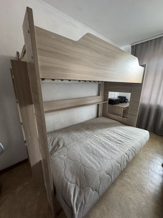 Продам двухъярусную кровать за 15тыс