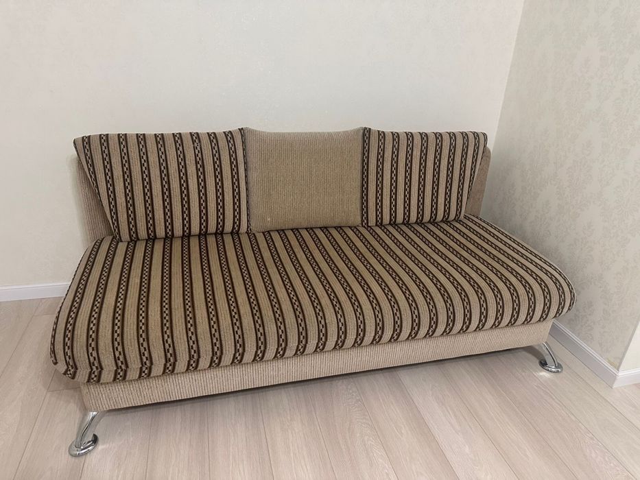 Продам диван в хорошем состоянии