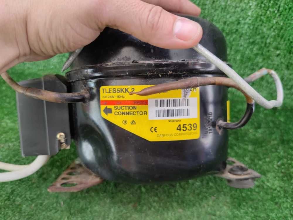 motor frigider Danfoss tles5kk.2 4539 / L17