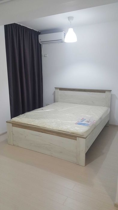 Proprietar Inchiriez Garsoniera Militari Residence