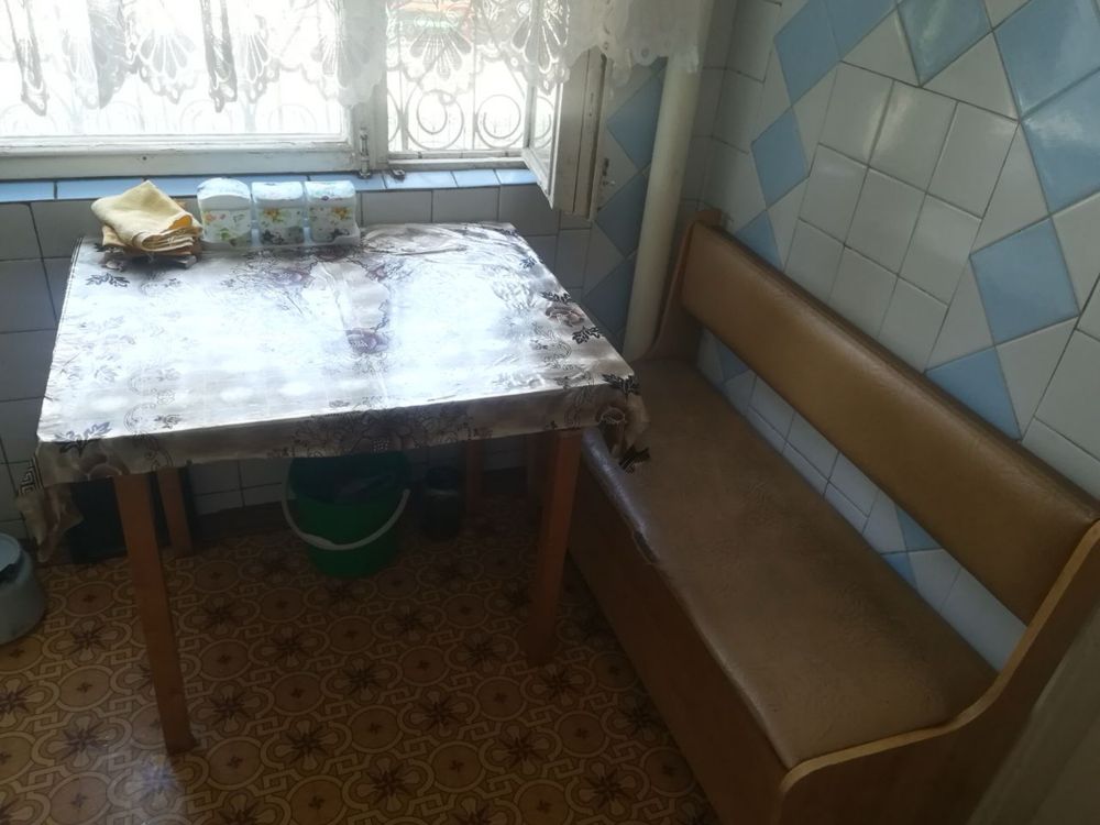 3 хона 1-этаж срочно сотилади!