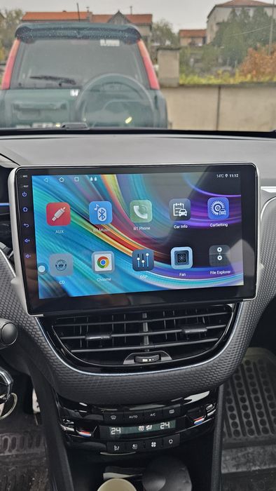 Мултимедия за Peugeot 2008