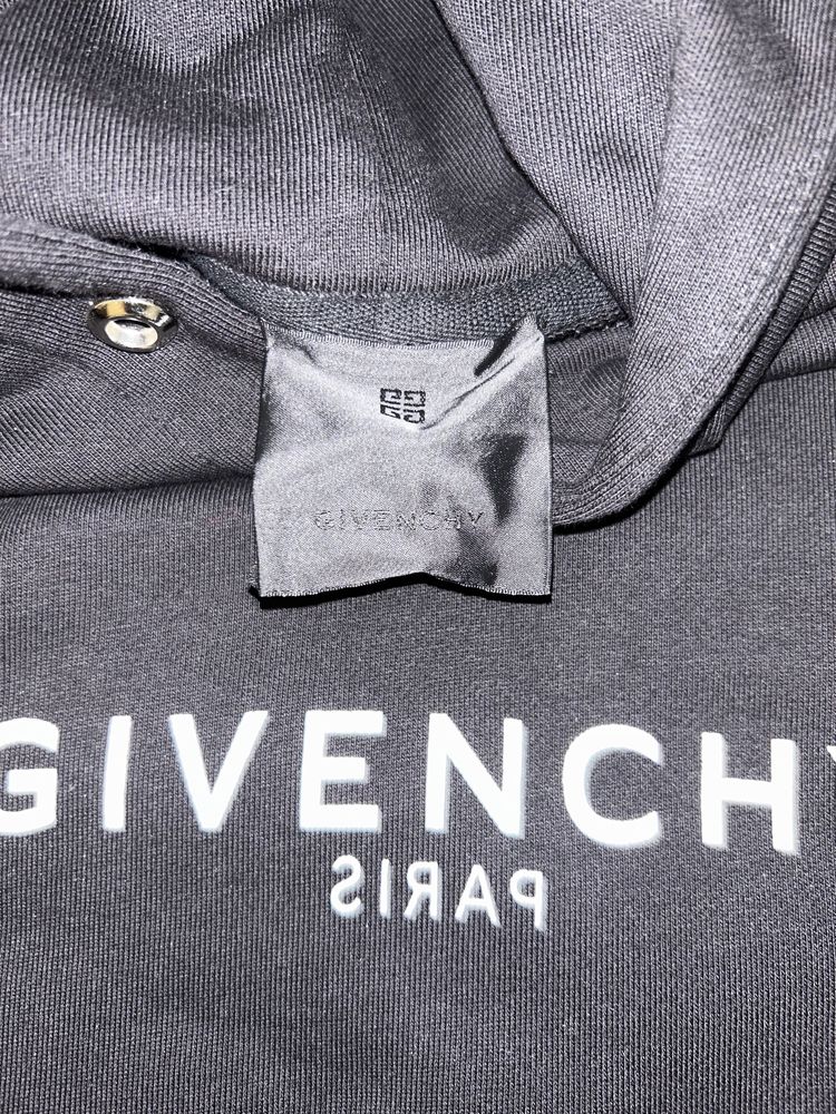 Hanorac Givenchy Paris