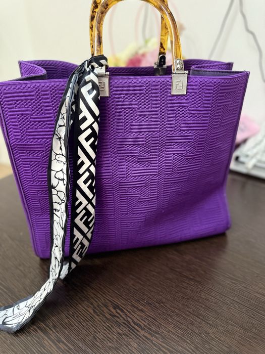 Продается сумка Fendi оригинал