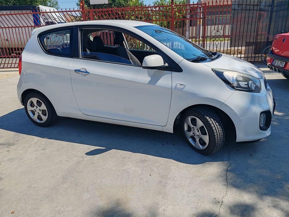 Vând KIA PICANTO facelift  Gpl