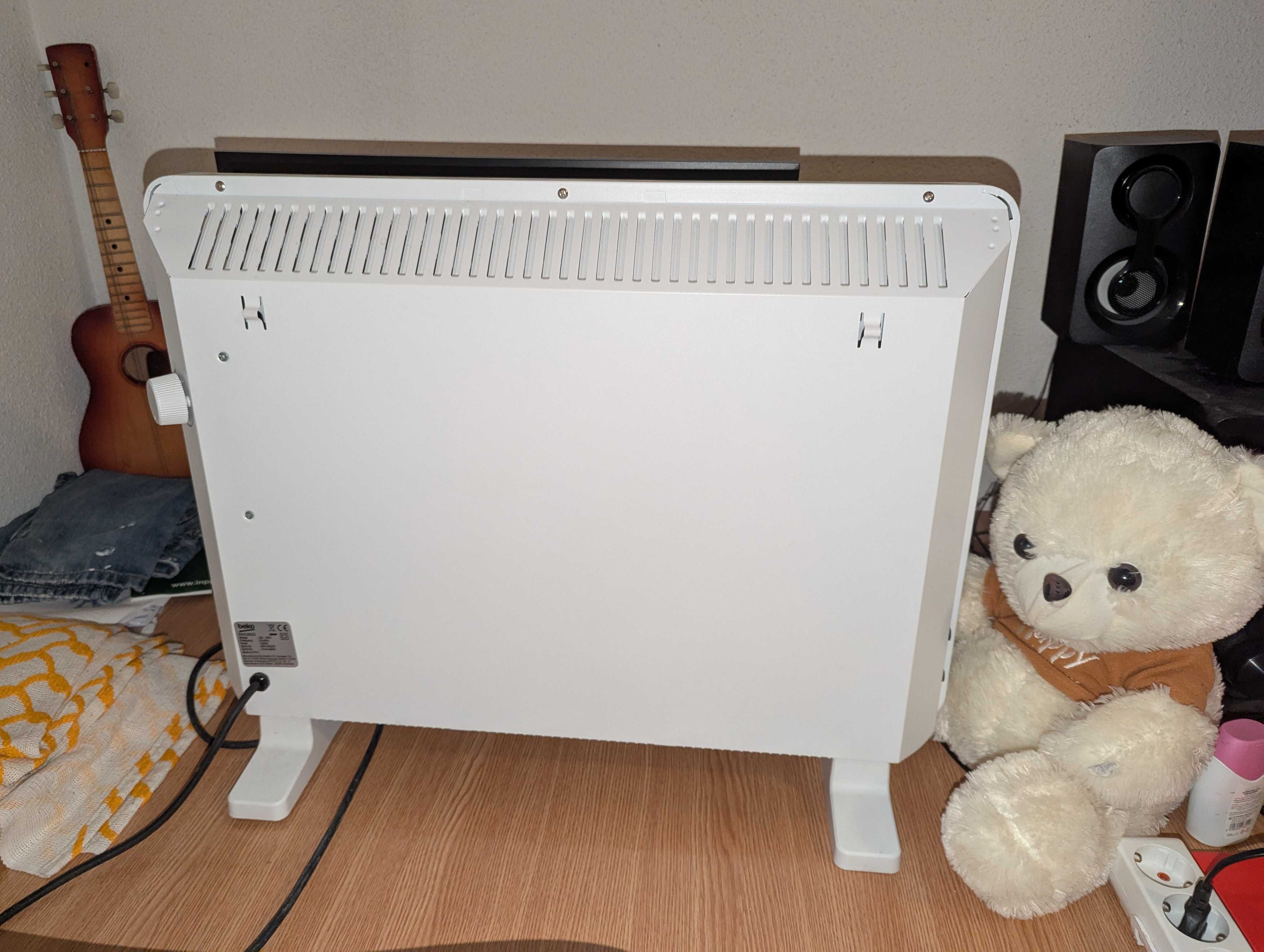 Convector electric de podea BEKO 2 trepte putere, 1800W, Alb