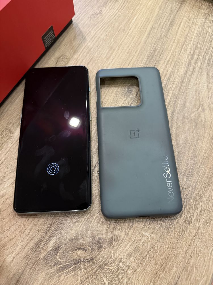 One plus 10 pro Отлично състояне