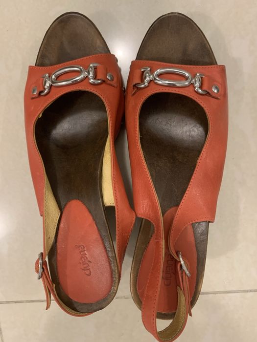 Vand sandale alb, bej, rosu, vintage, nr 39, piele naturala