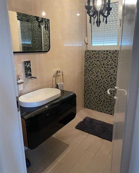 Дава се под наем Двустаен апартамент в Бургас, Лазур - 61 кв.м за 193.8 € - Снимка #1