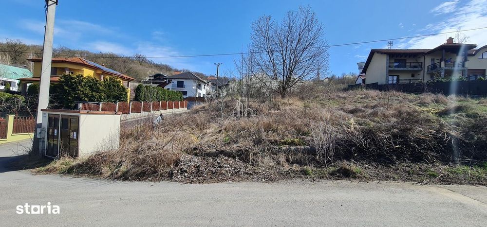 Teren 1 500 Mp Deschidere la 2 Strazi, Str Rasaritului, Zona Cornisa