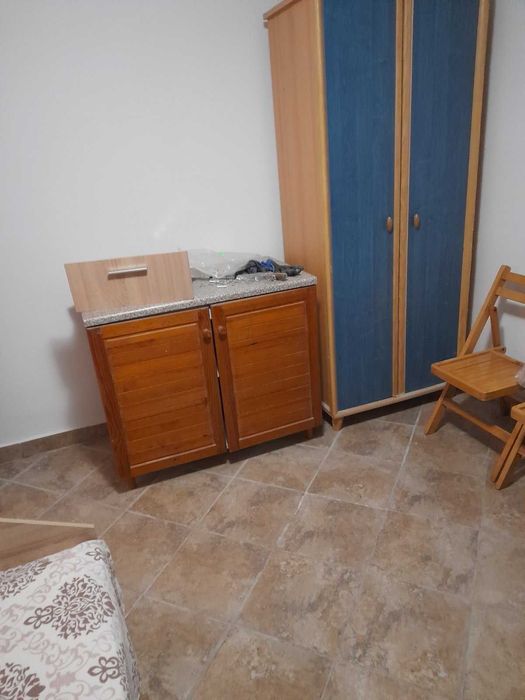 Дава се под наем Едностаен апартамент в Бургас, Център - 30 кв.м за 89.25 € - Снимка #1