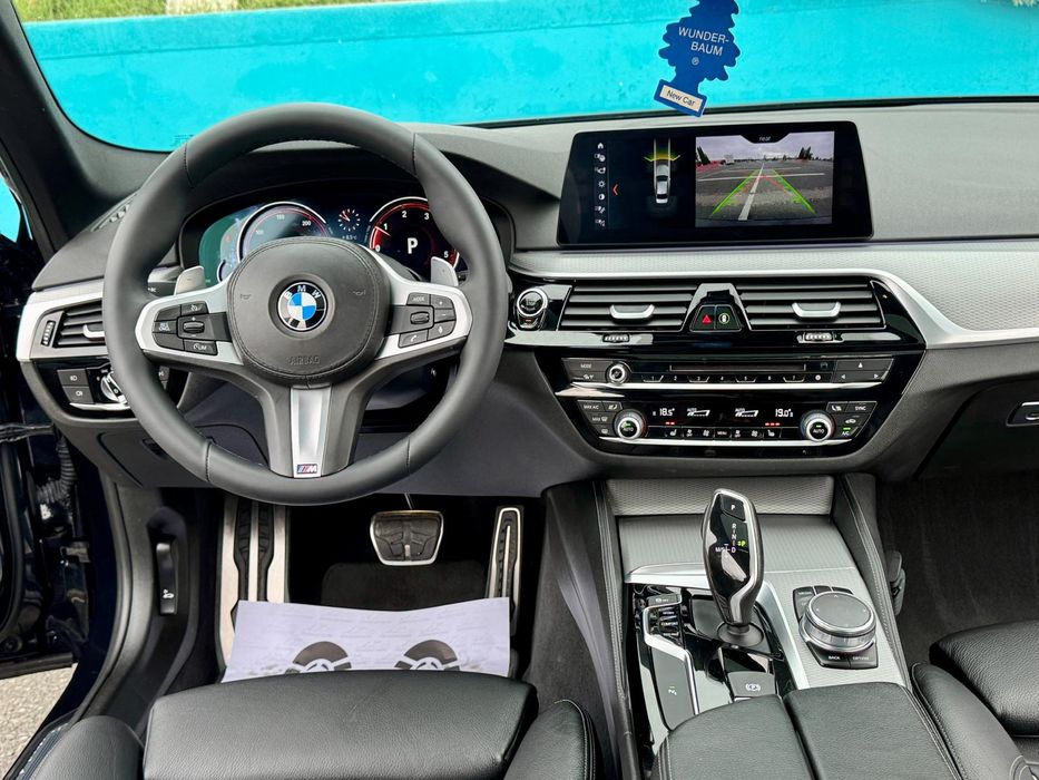 BMW Seria 5 G30/M pack/Trapa/Faruri led/Head up/Cheie display/Km Reali