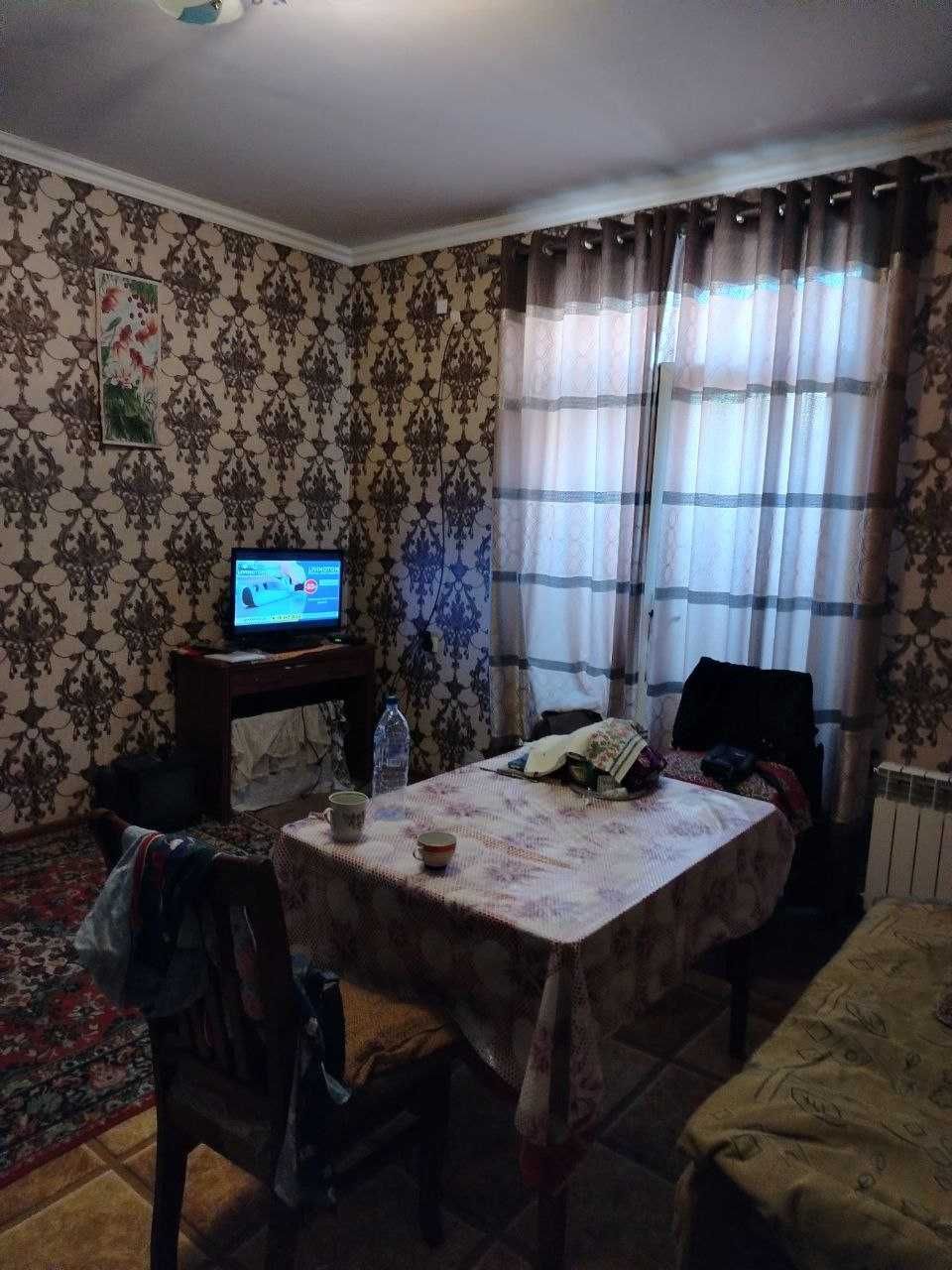 Продаётся квартира около Ташкент сити (Кораташ), 2/2/5 этажный дом.