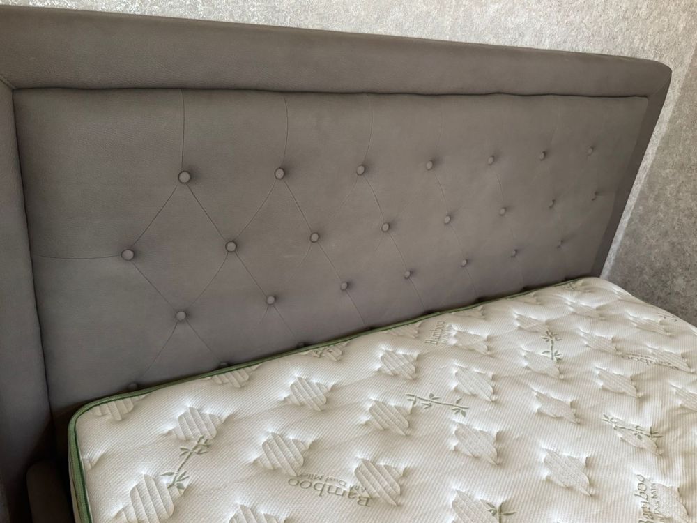 Продам двух спальную кровать
