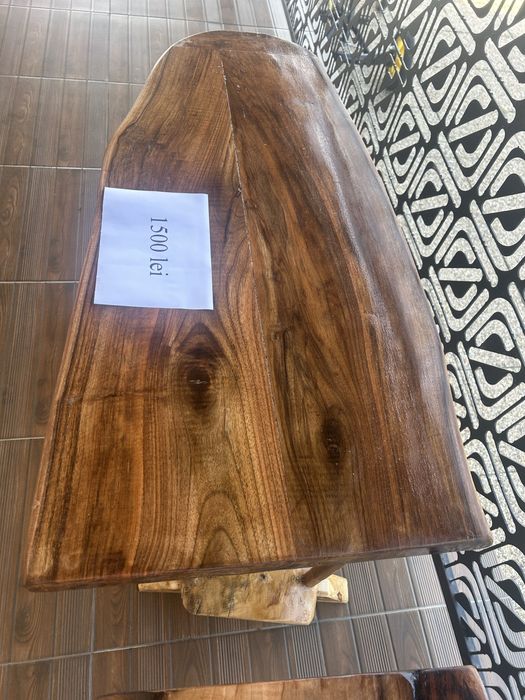 Masuta de cafea din lemn masiv