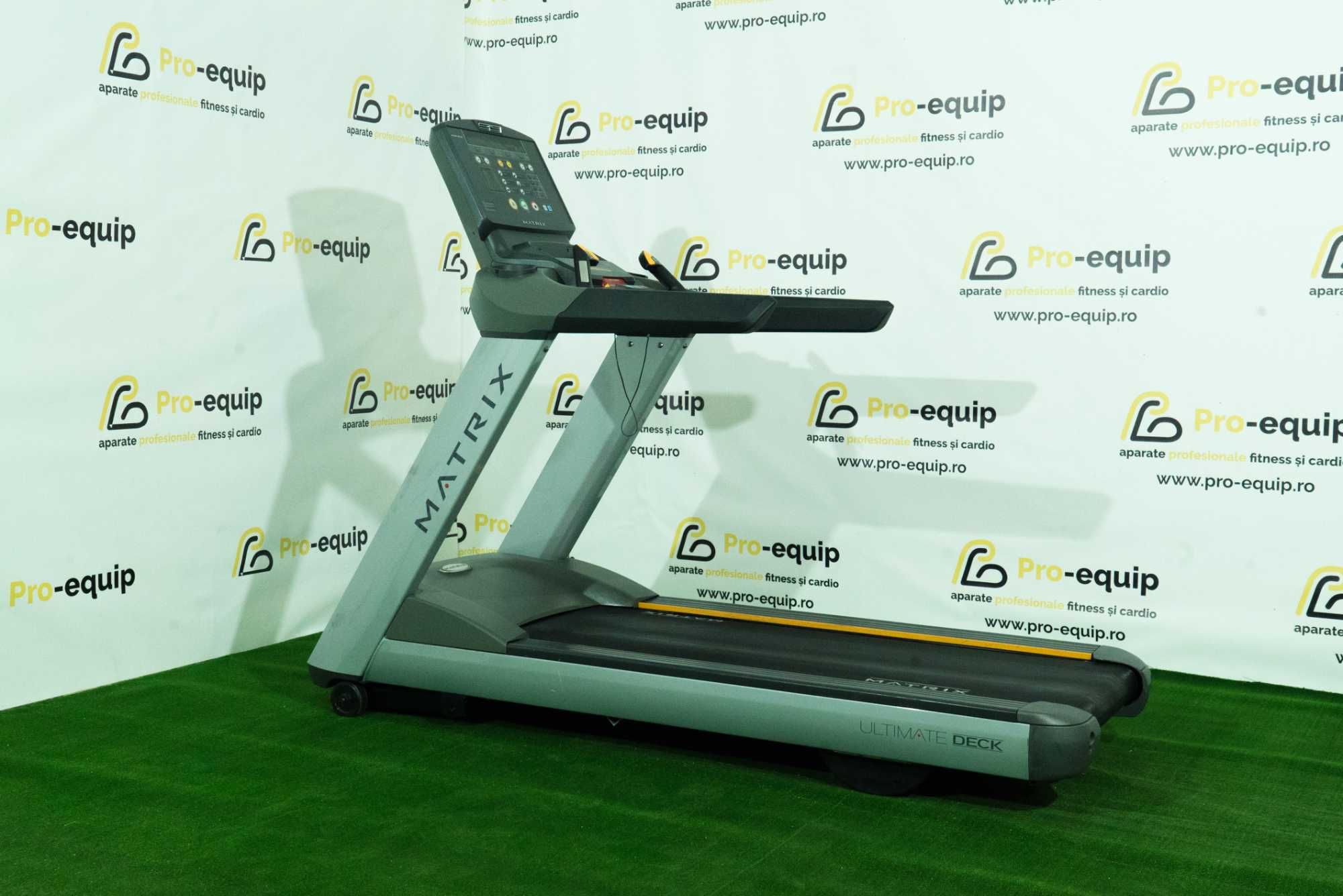 Aparate cardio Matrix - benzi, biciclete, eliptice, scari, spinning