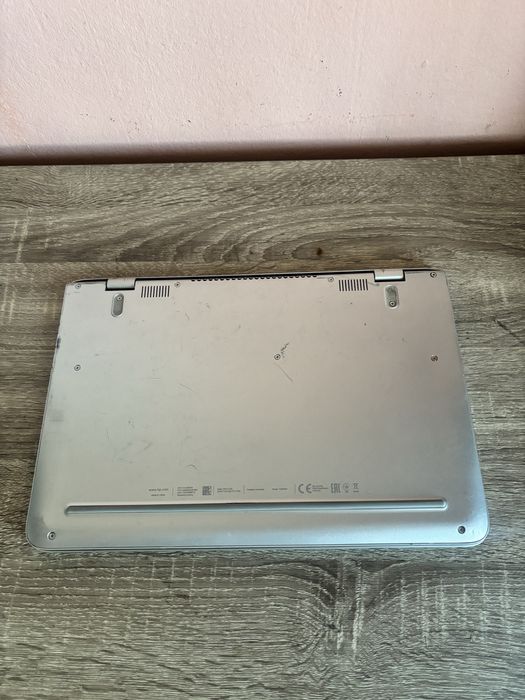 Hp envy 13• Procesor i7-6500u• Display 3K • 8gb ram• SSD