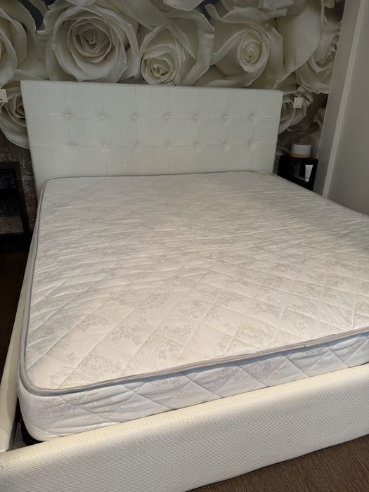 Матрас пружинный двуспальный