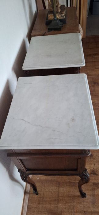 Барокови нощни шкафчета