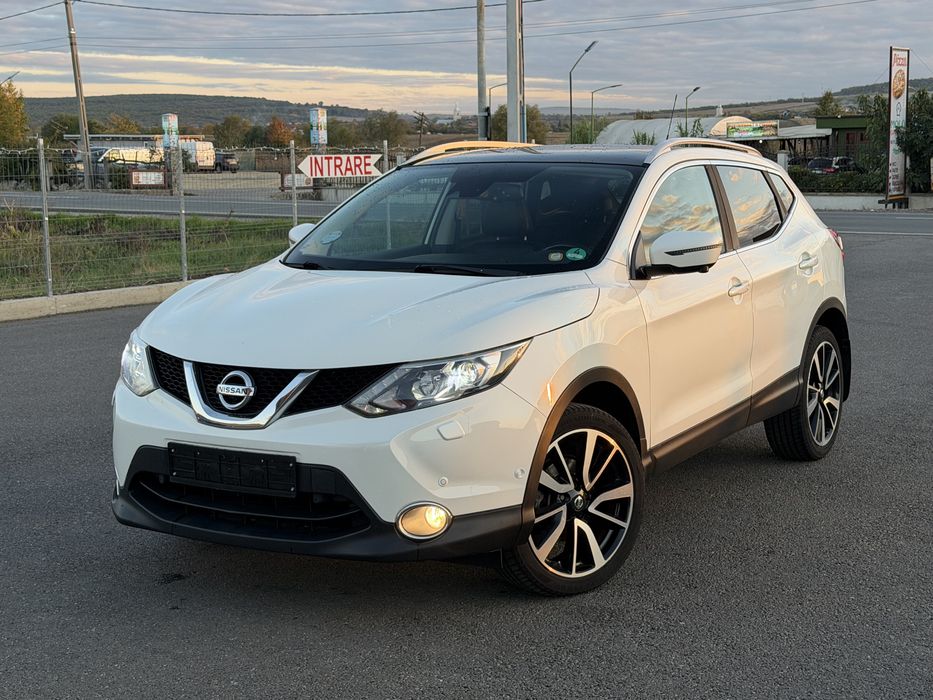 Nissan Qashqai Tekna 2016 / 1.5 DCI / 110 CP / Panoramic / Alb perlat