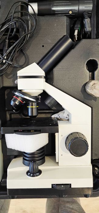 Microscop Bresser