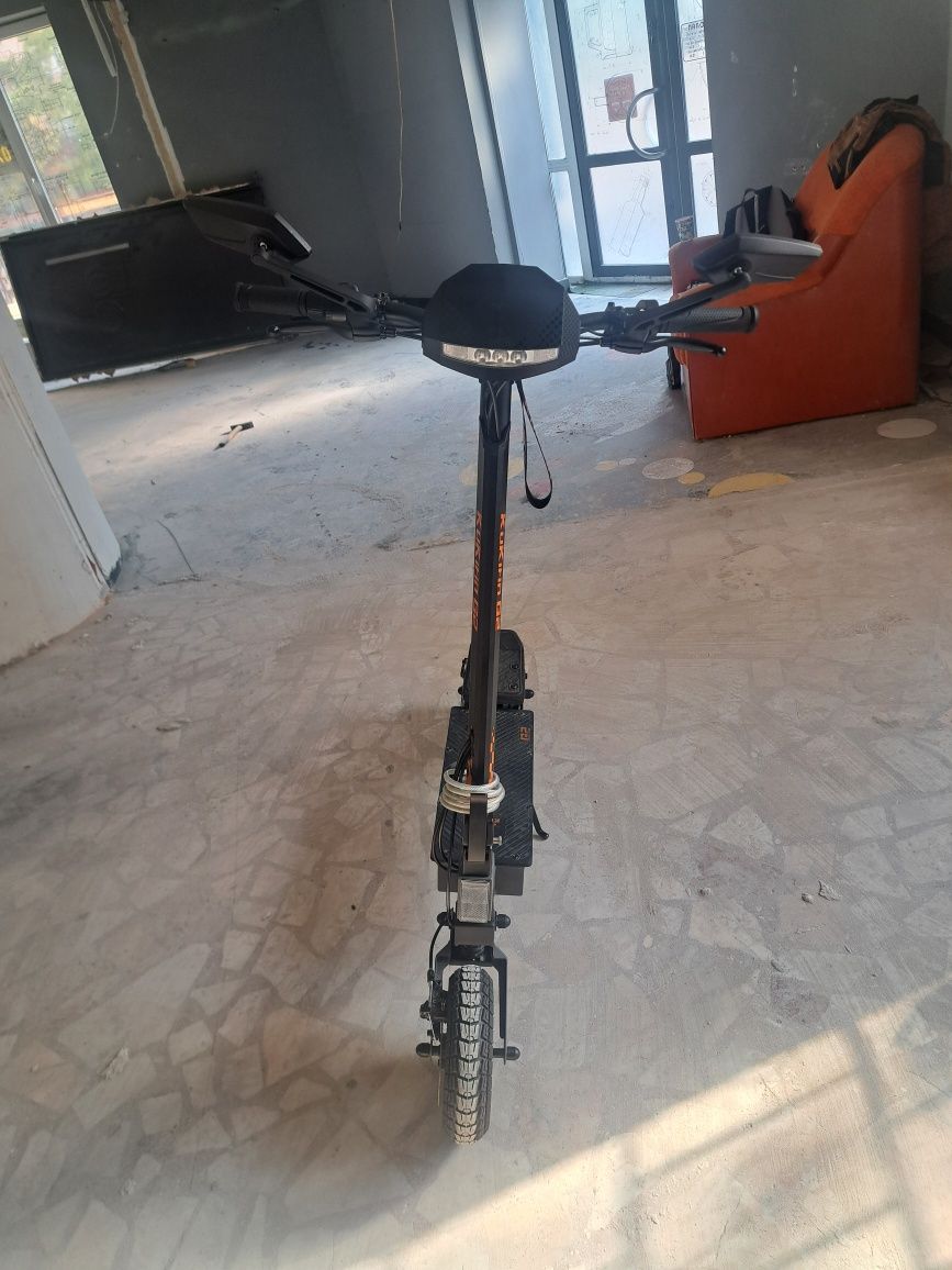 Schimb Trotineta kukirin g2