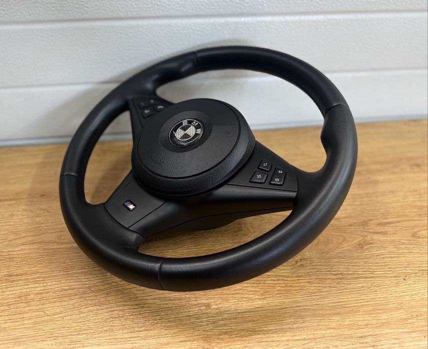 М волан за бмв 5та серия Е60/Е61  за кола със СТАРТ/СТОП