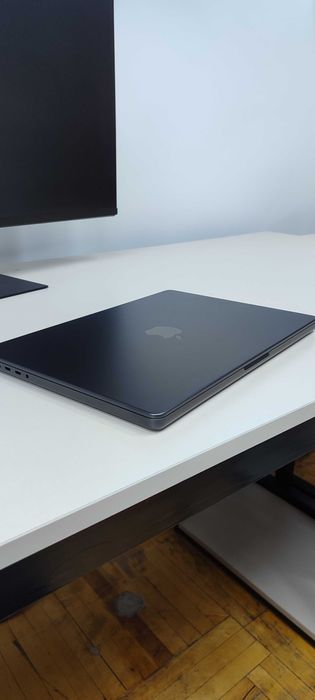 Срочно! Macbook M3 Pro 14'' 18/512 [IDEAL]
