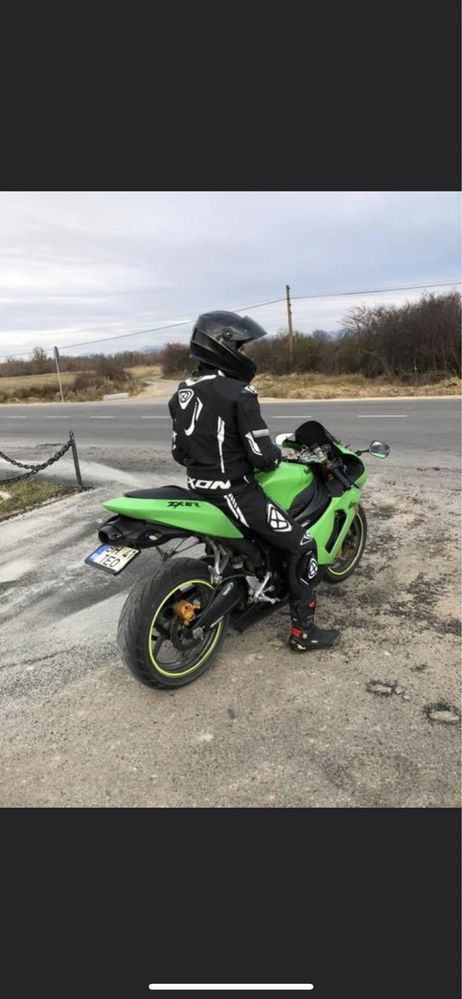 Vand  Kawasaki Ninja 636r 25 kw in acte cu echipament